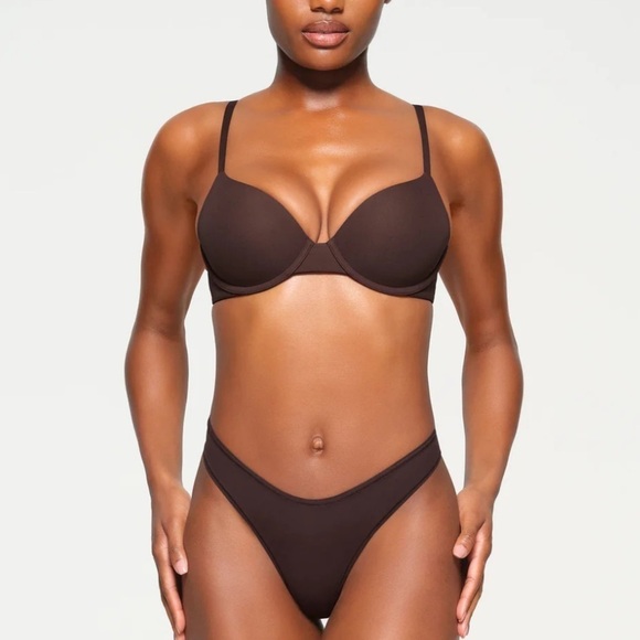 Skims Fits Everybody T-Shirt Bra in 36DDD - Picture 1 of 4